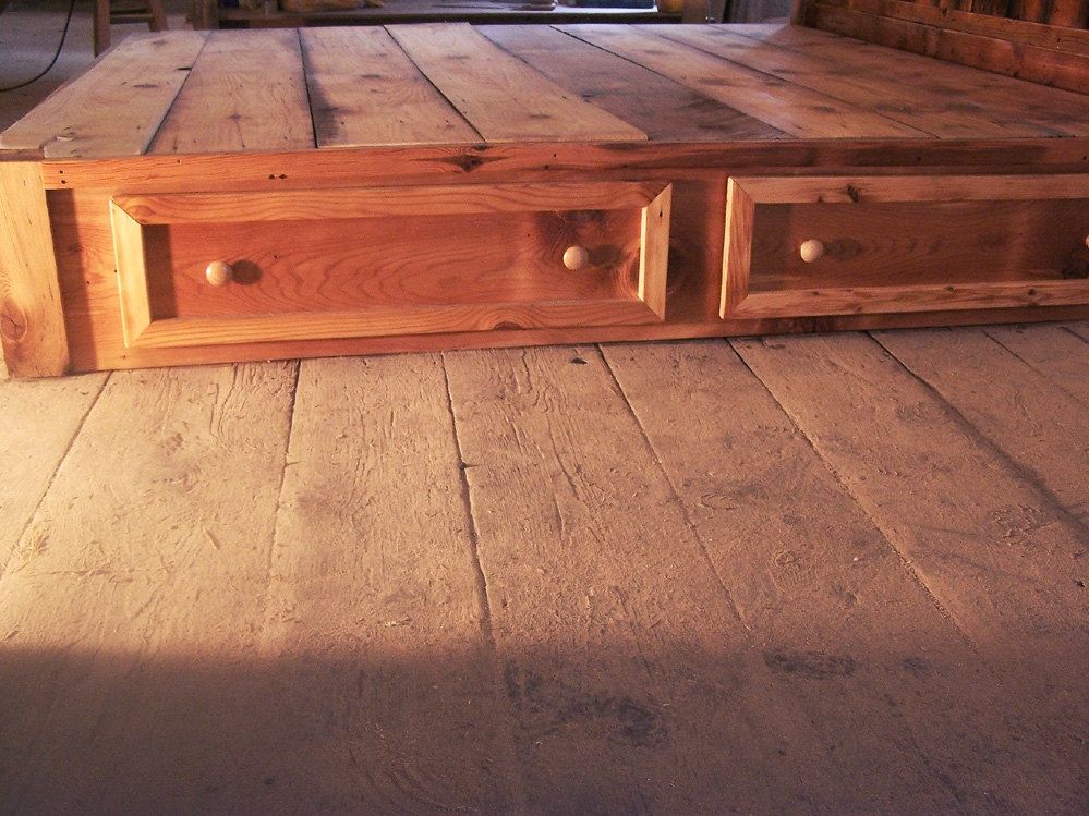 Buy Handmade Reclaimed Rustic Pine Platform Bed With Headboard And 4