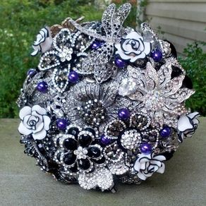 Wedding Flowers Bouquets And Centerpieces Create Wedding Flower Centerpieces And Bouquets