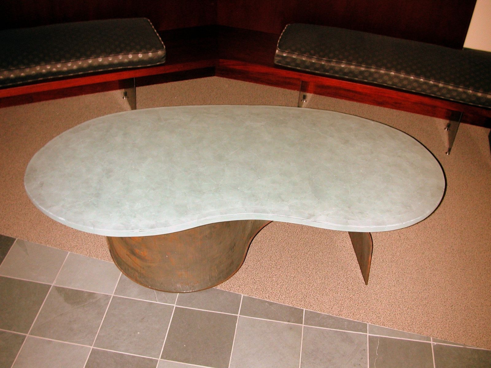 The Bean-Shaped Coffee Table: A Modern Statement for Your Living Room