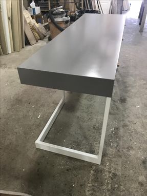 Custom Made The 003 Table