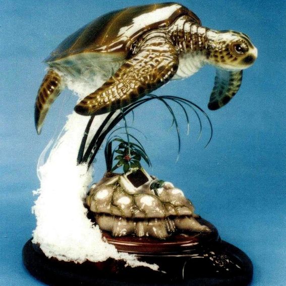 Custom Green Sea Turtle Sculpture by Powell Swanser Incredible ...