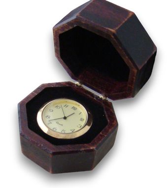 Custom Made Octagon Antique Style Ring Box With Free Engraving And Shipping. Rb-41