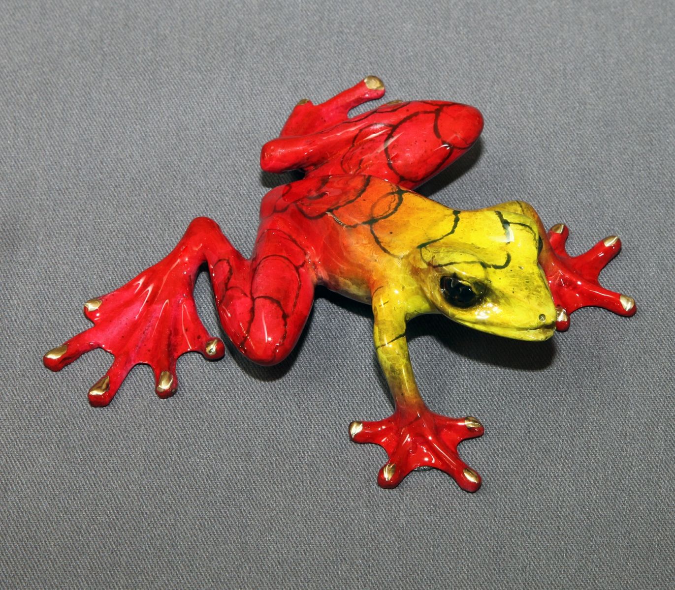 Bronze frog with crown - Bronze animal sculptures - Bronze