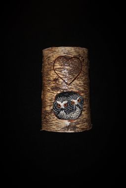 Custom Made Monogrammed - Anniversary - Wedding - Custom Bird Owl Carving