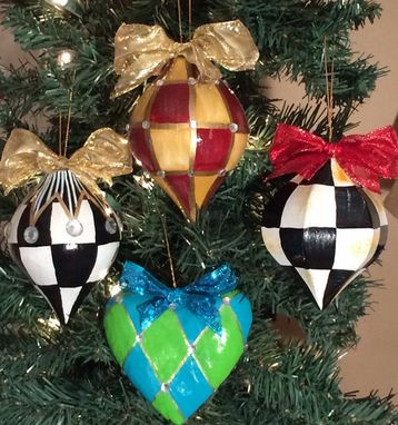 Custom Made Christmas Tree Ornament // Painted Ornament // Whimsical Painted Ornament // Alice In Wonderland