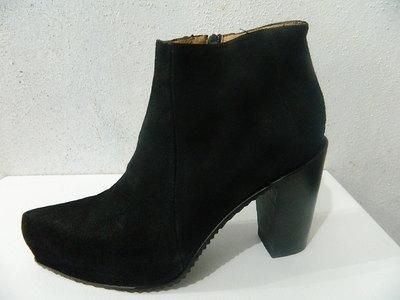 one inch heel boots 8f476d