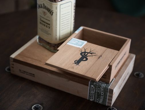 A Hand Crafted Whiskey Bottle Cigar Box Lamp Jack Daniel S Whiskey Bottle Cigar Box Lamp