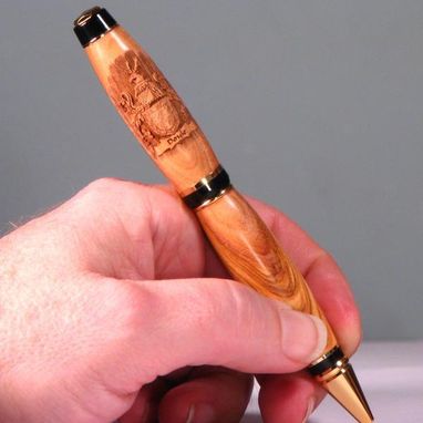 Custom Made Coat Of Arms Engraved Wooden Pen