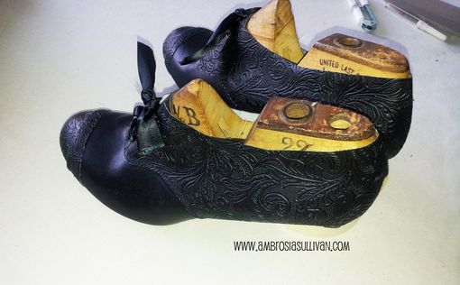 Custom Made Custom Woman's Derby Shoe