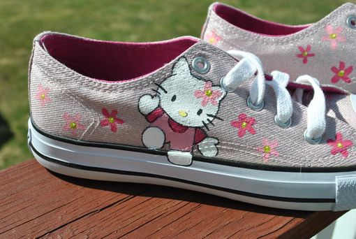 Custom Made Great Hello Kitty And Flower Hand Painted Sneakers Size 7.5