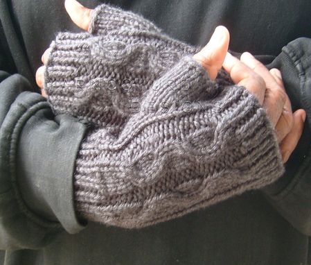 Custom Made Thick And Warm Cabled Fingerless Gloves For Men - In Charcoal Gray